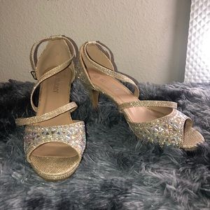 Women’s Sparkling Dressy low heel pumps